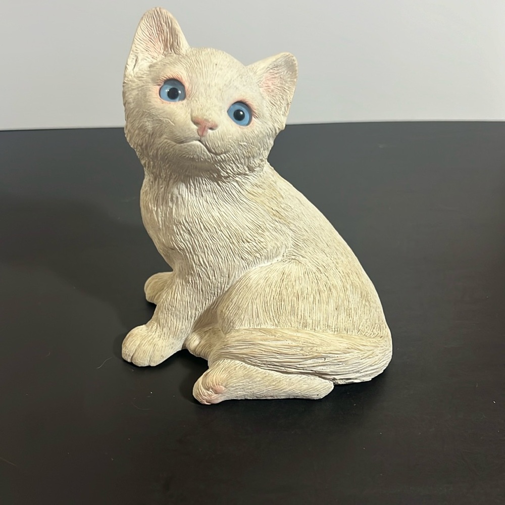Sandicast sculpture created by Sandra Brue 1984. #217